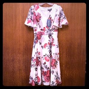 NWT ModCloth Floral dress Sz M
